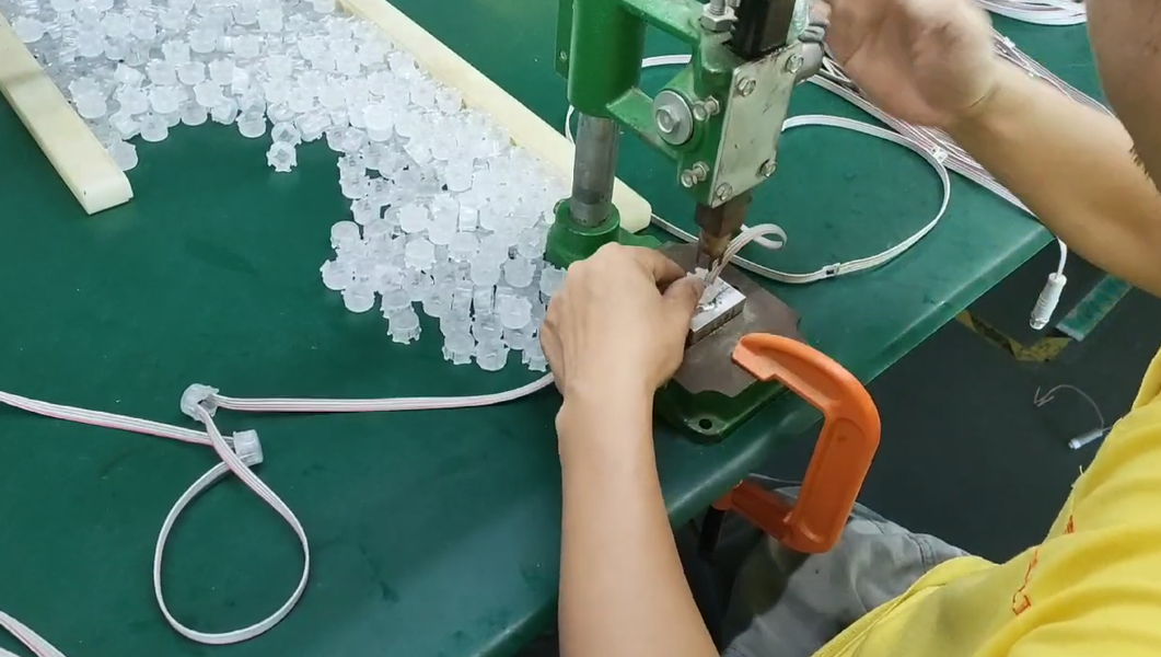 Shenzhen Xinhe Lighting Optoelectronics Co., Ltd. manufacturer production line