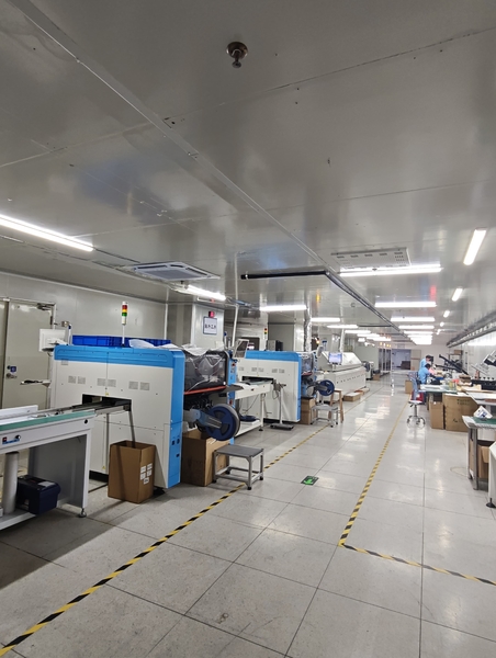 Shenzhen Xinhe Lighting Optoelectronics Co., Ltd. manufacturer production line
