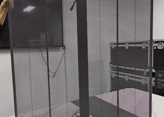P2.6 Led Grille Screen Display Full Color 1000*1000mm Led Screen Indoor Electronic 4500cd Advertising Screen Glass Window
