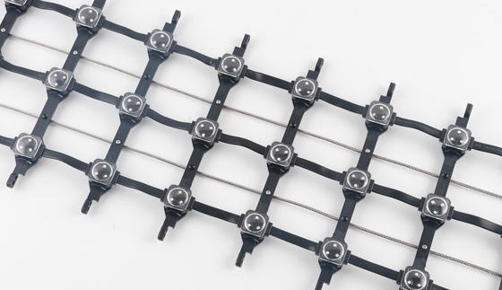 IP67 Waterproof LED Mesh Screen 25mm DMX512 LED Grid Display For Advertising