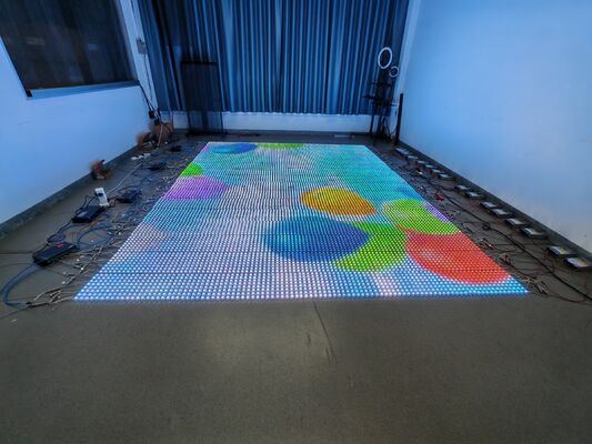 IP67 กันน้ํา LED Mesh Screen โมดูลาร์โปร่งใส สําหรับการโฆษณาผนังแข็งและกระจก