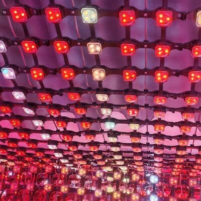 RGBW 12V High Resolution LED Mesh Screen for Outdoor Stage Shows and Building Facade Advertising 